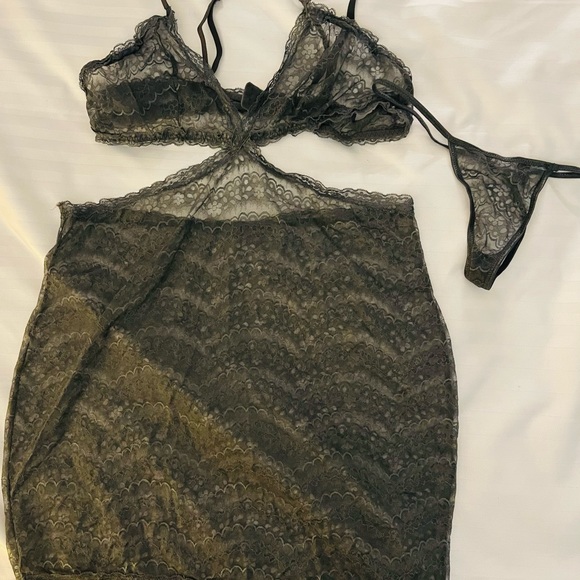 iCollection Cut Away Soft Stretch Lace Fitted Chemise Set. Gray. Plus size 2X - Picture 3 of 5